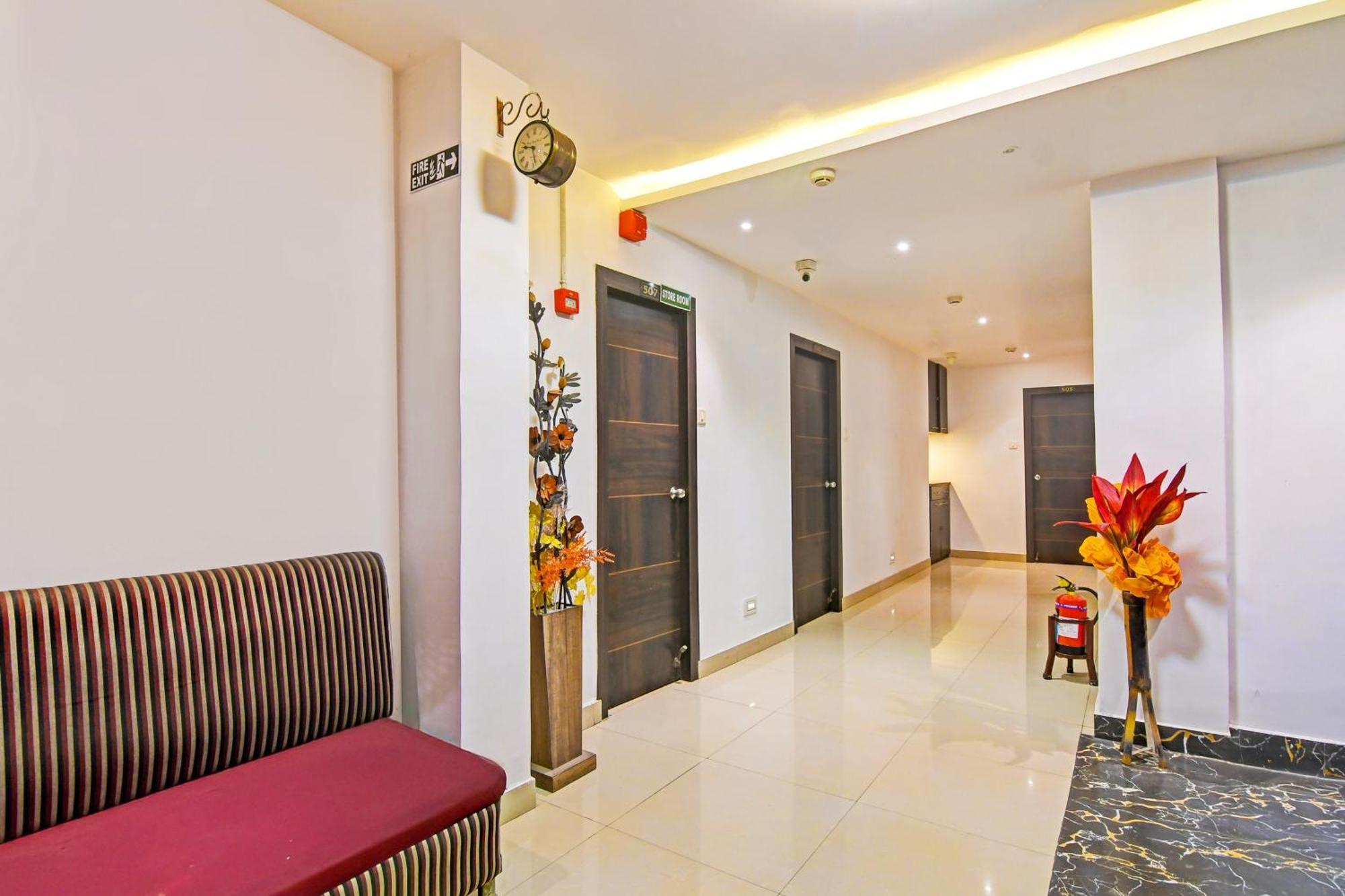 Super Hotel O Baguiati Nager Bazaar Zewnętrze zdjęcie